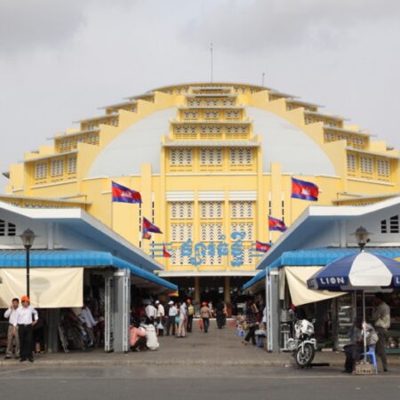 Chau Doc, Arrival in Phnom Penh